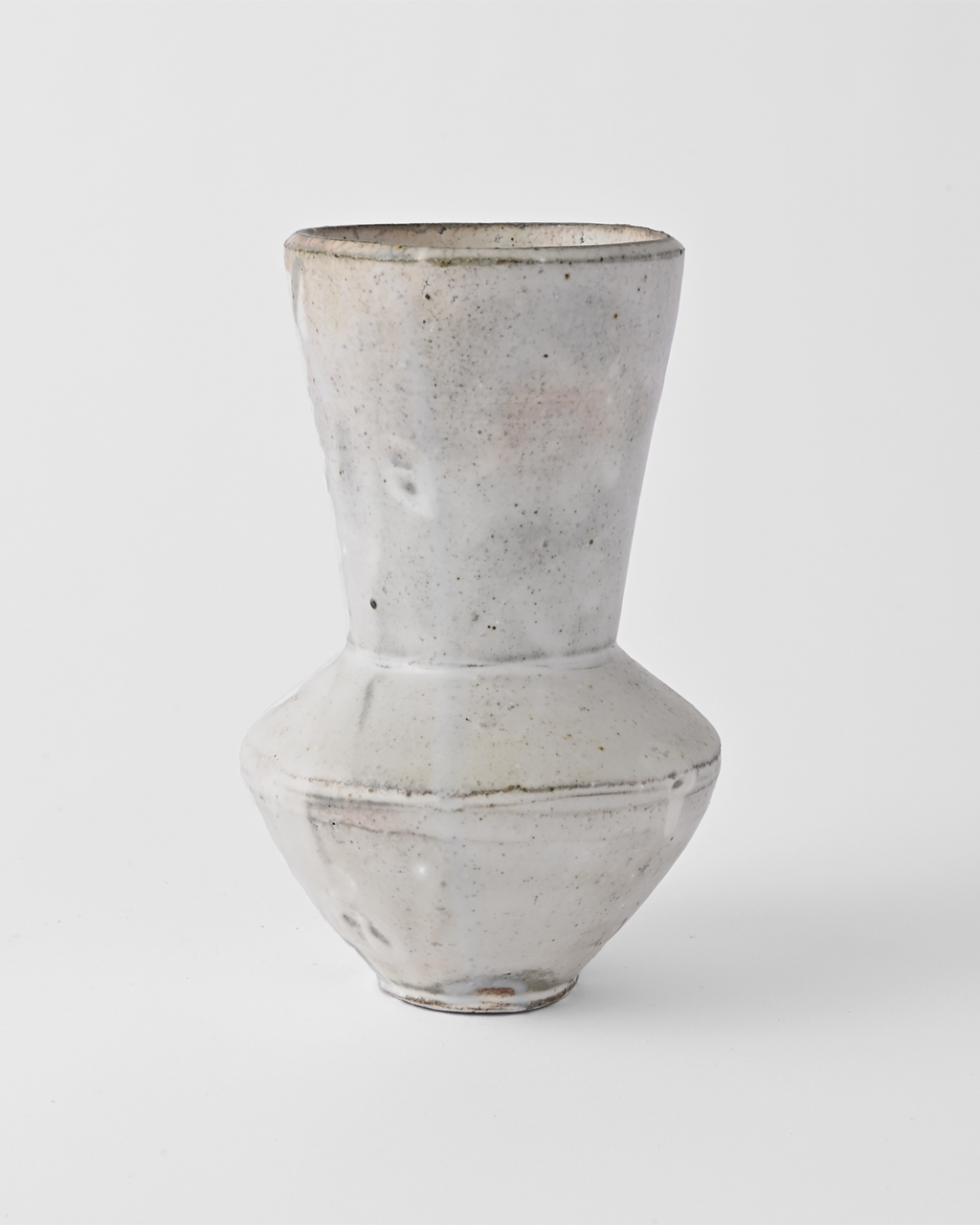 境道一 / 粉引花入