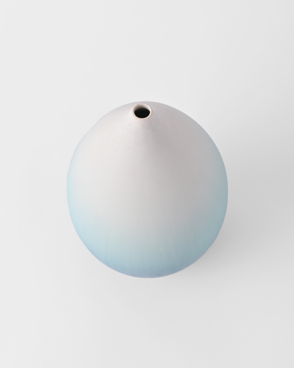 岩崎龍二 / 半磁器土花器 C / Lt.Blue