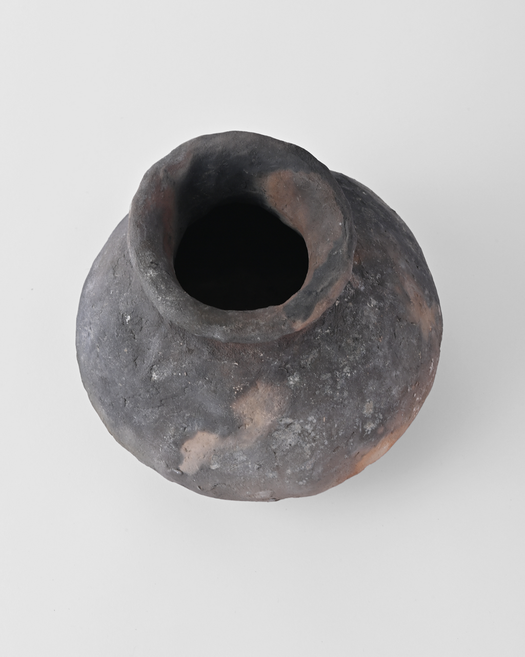 田宮亜紀 / 灰被壺 Large A