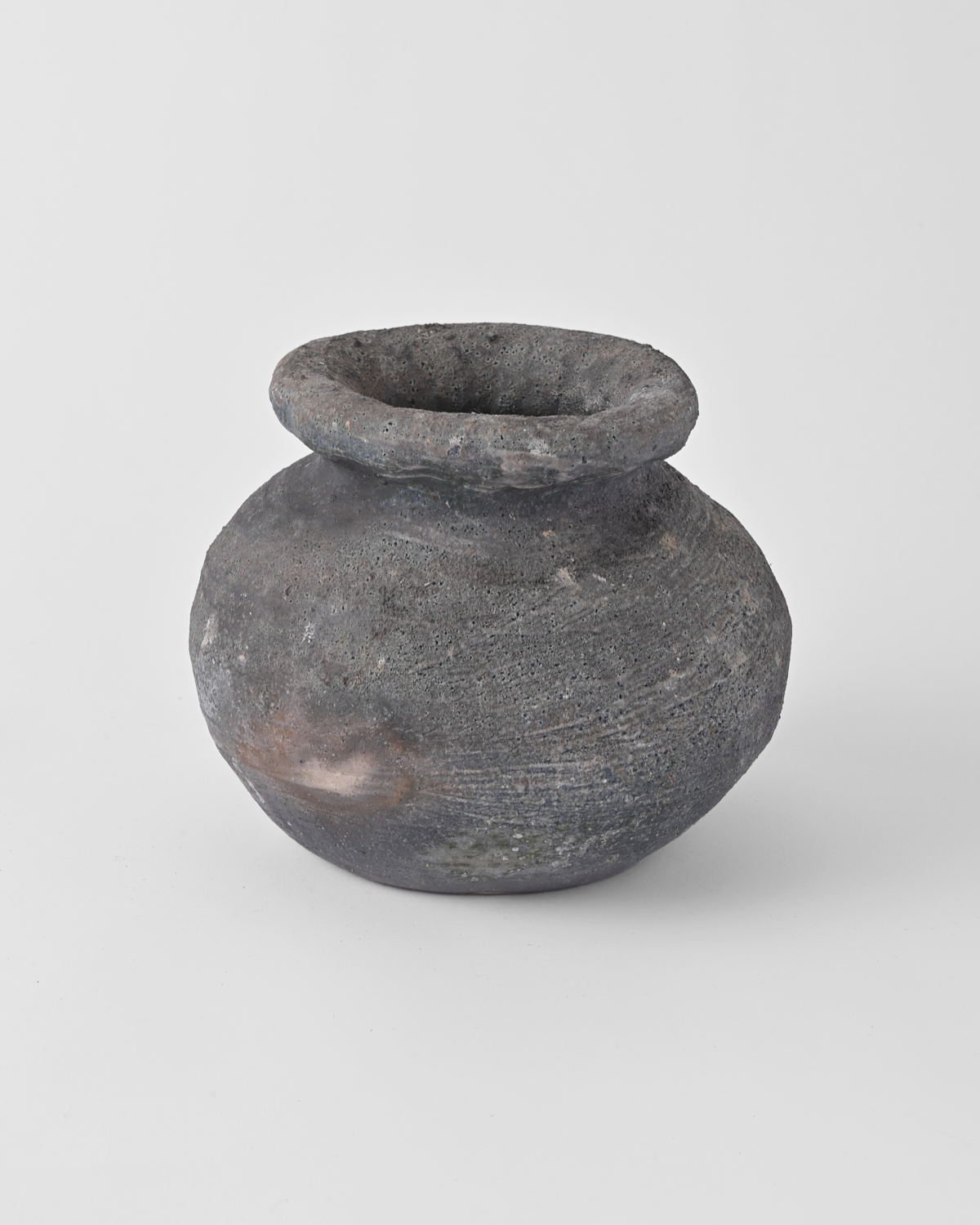 田宮亜紀 / 灰被壺 Large B