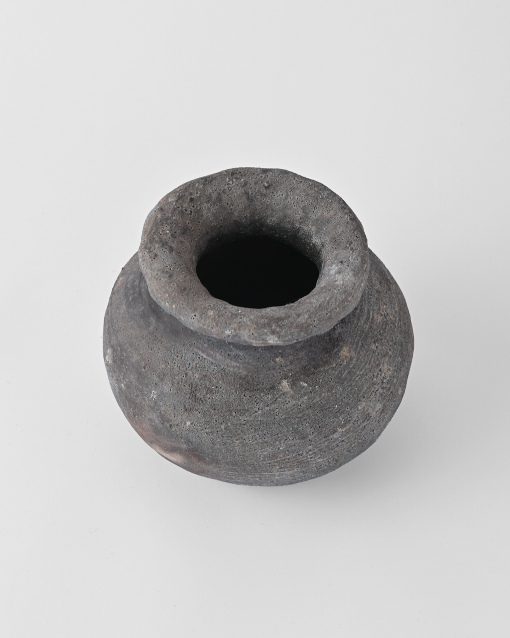 田宮亜紀 / 灰被壺 Large B