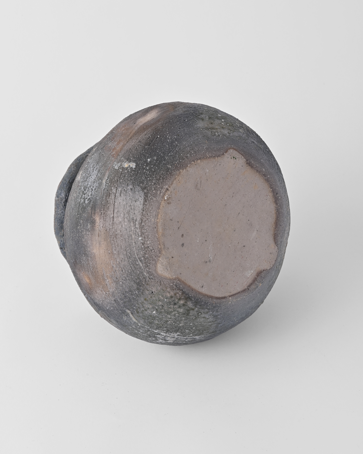 田宮亜紀 / 灰被壺 Large B