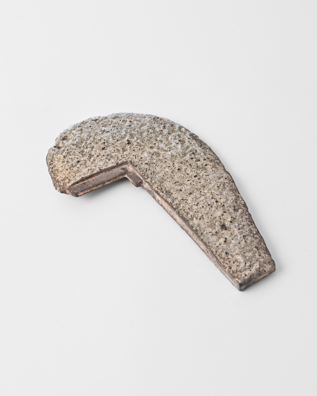 村上躍 / 白灰化粧蓋付瓶 A