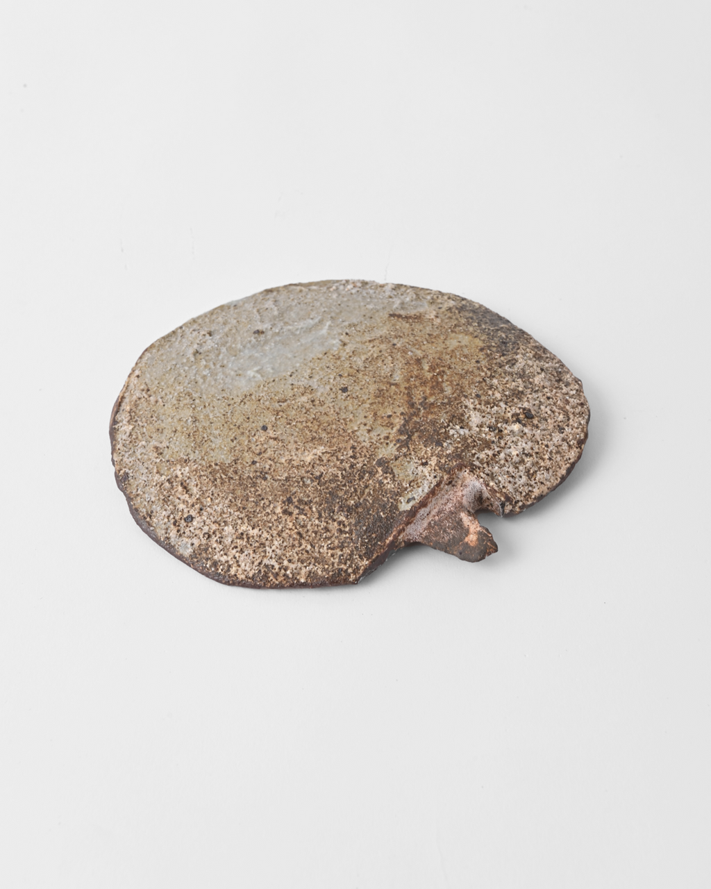 村上躍 / 白灰化粧蓋付瓶 C