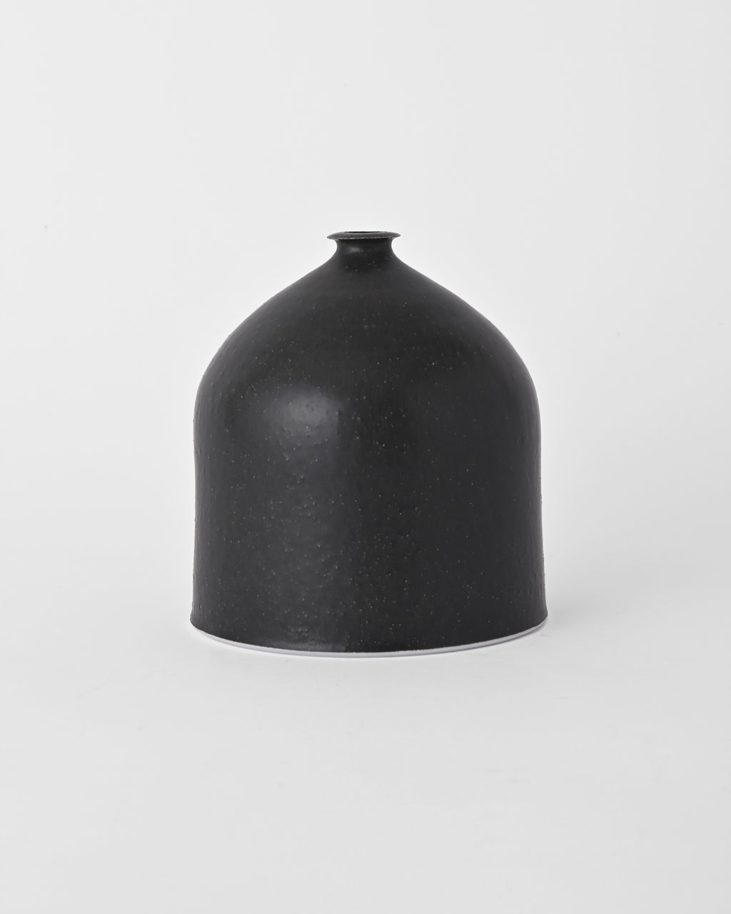 Naotsugu Yoshida/ Iron Glaze Vase