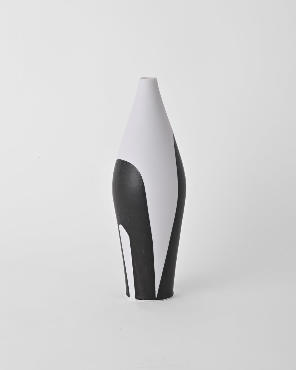 Naotsugu Yoshida / White Porcelain & Iron Glaze Vase Small D