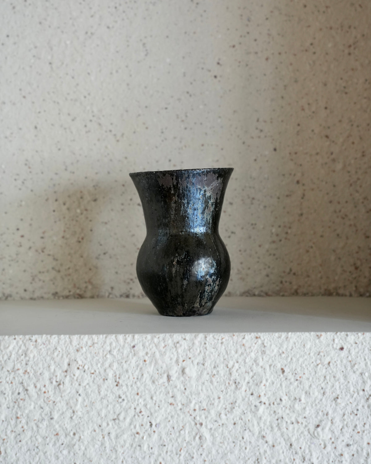 八田亨 / 黒掛 花入