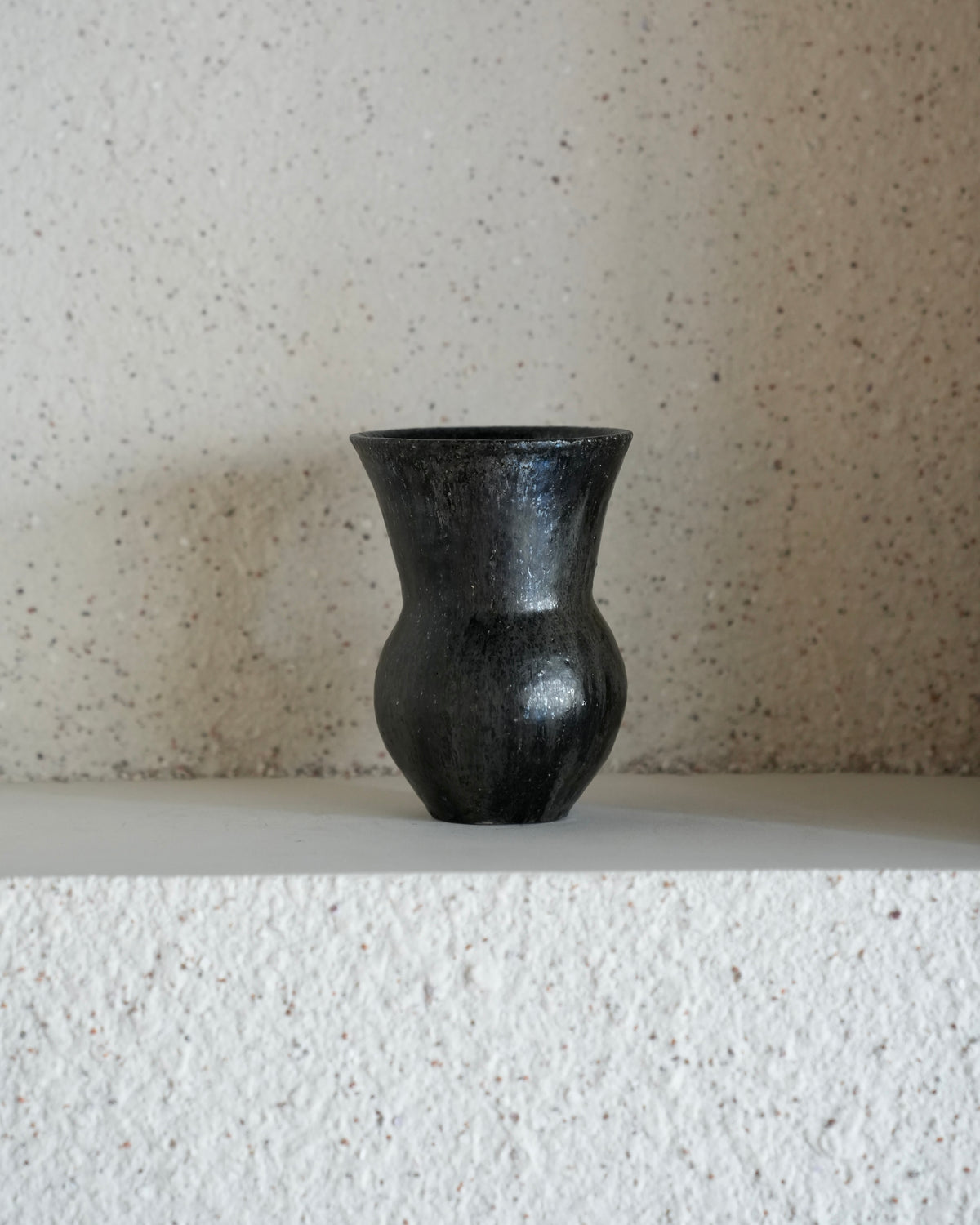 八田亨 / 黒掛 花入