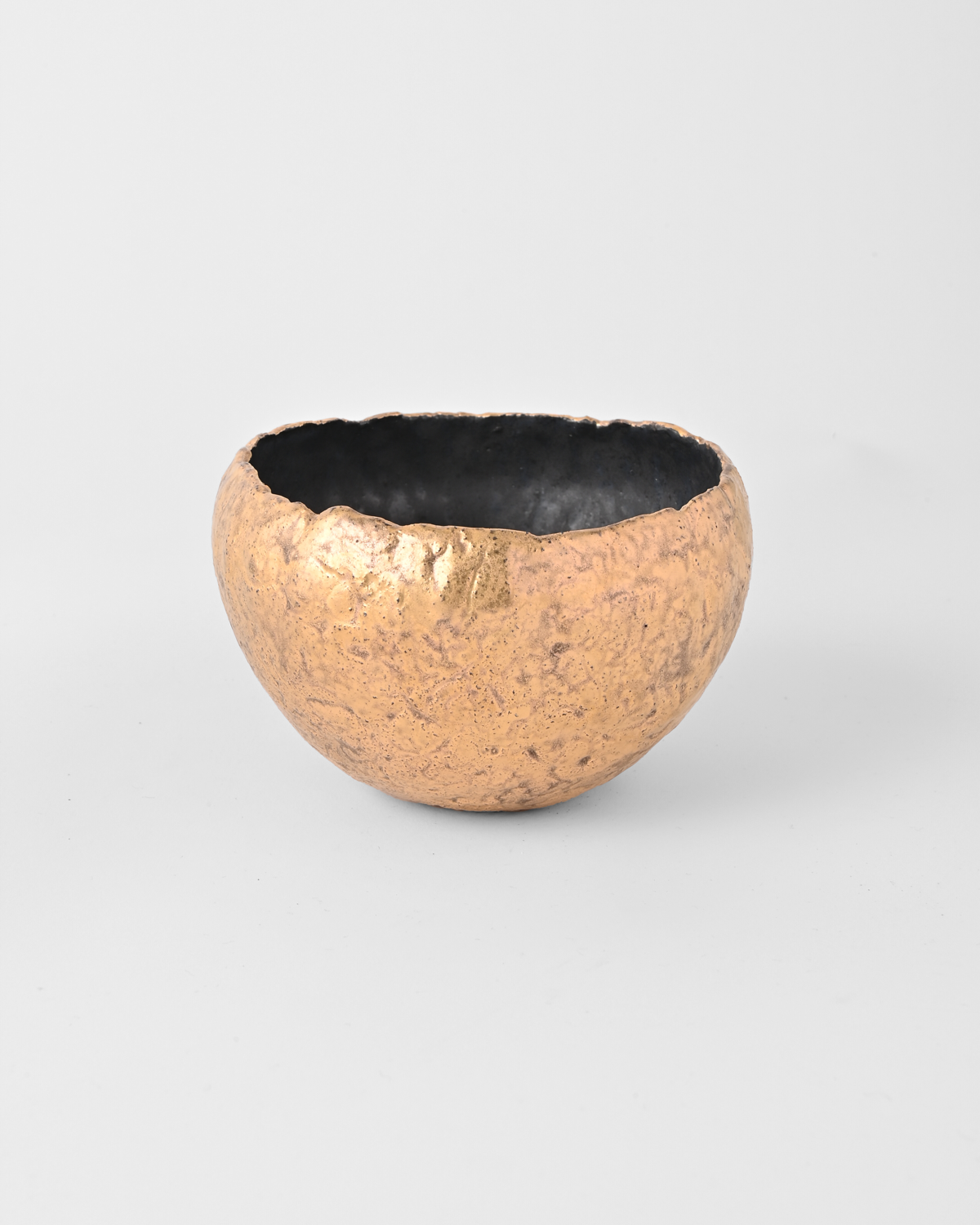 村上躍 / 内黒釉金彩植木鉢 B