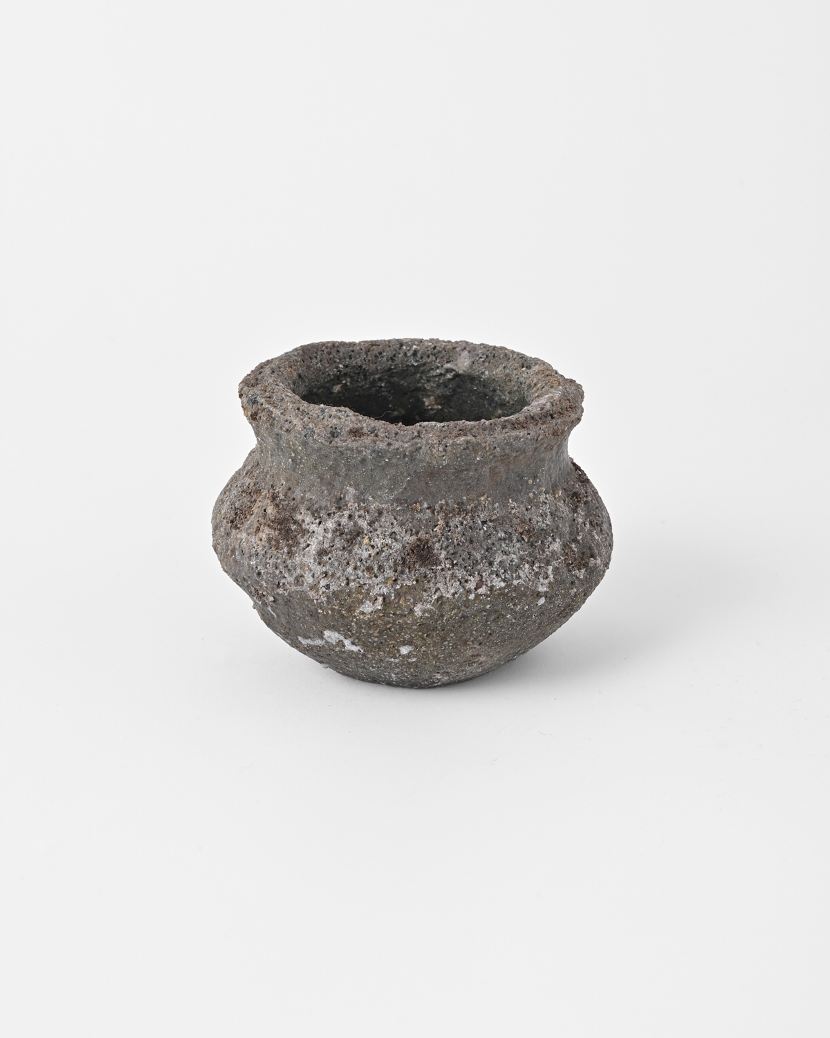 田宮亜紀 / 灰被壺植木鉢 Small A