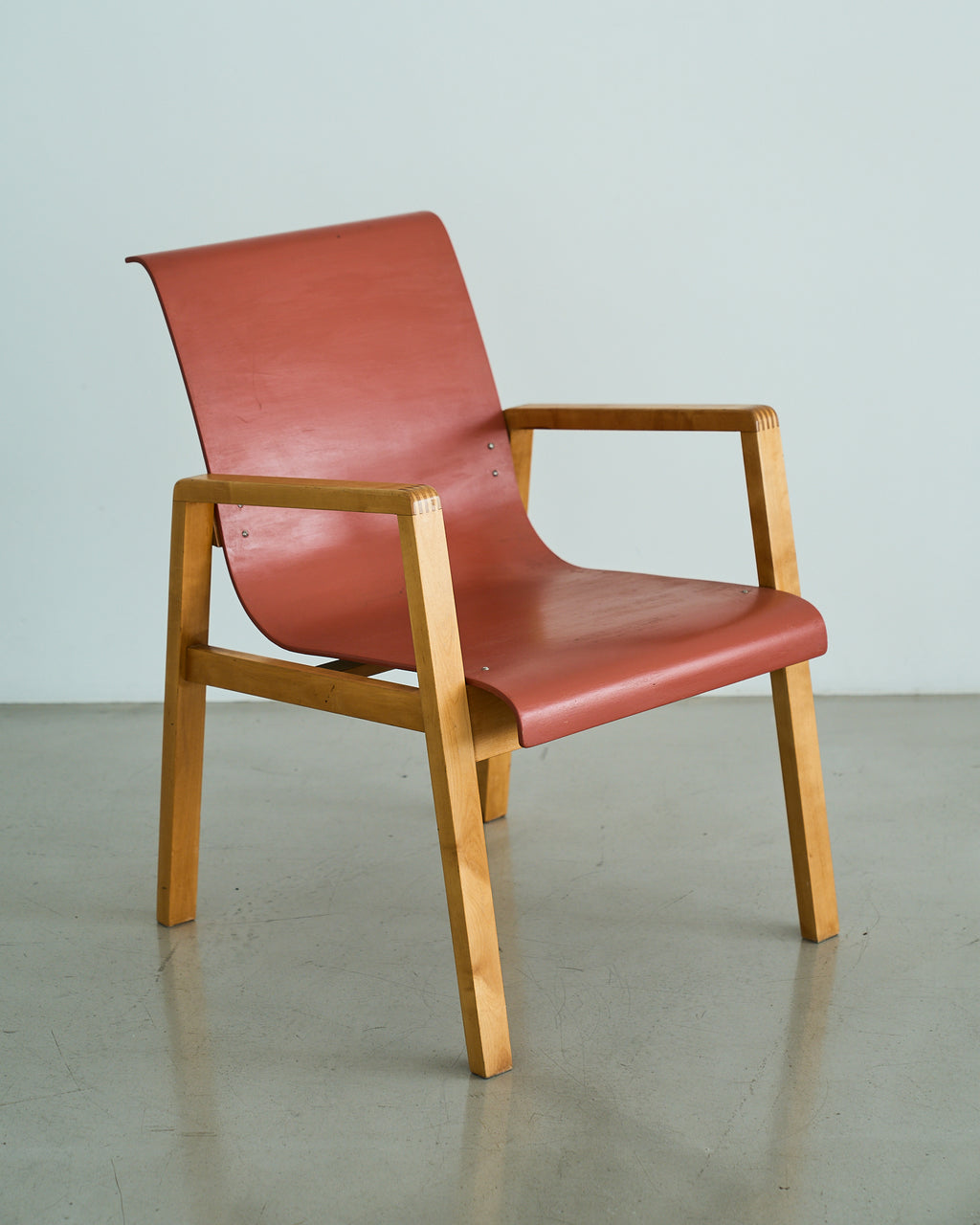 Alvar Aalto / 51 Hallway Arm Chair Red 1930s