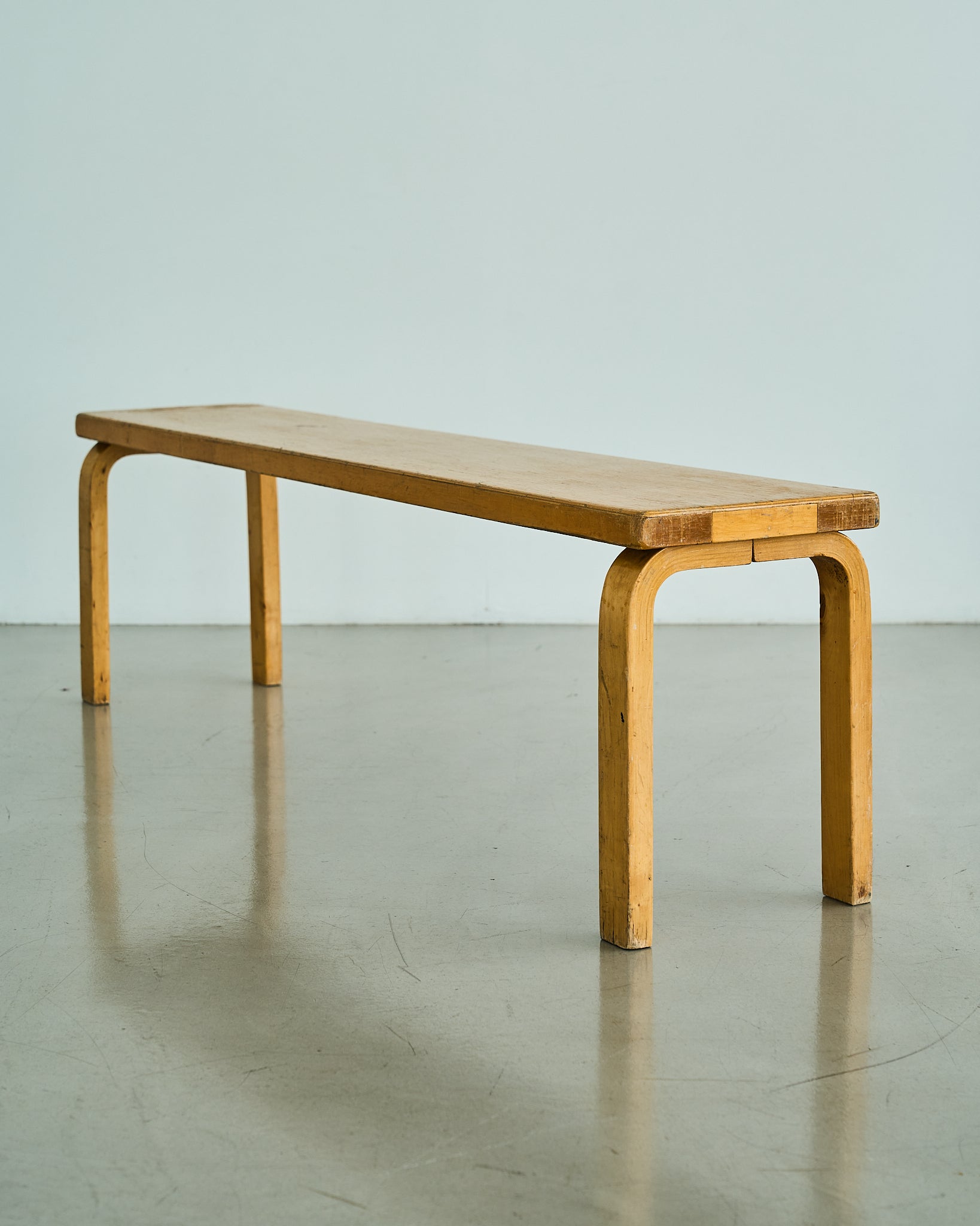 Alvar Aalto / 122 Bench 1950s
