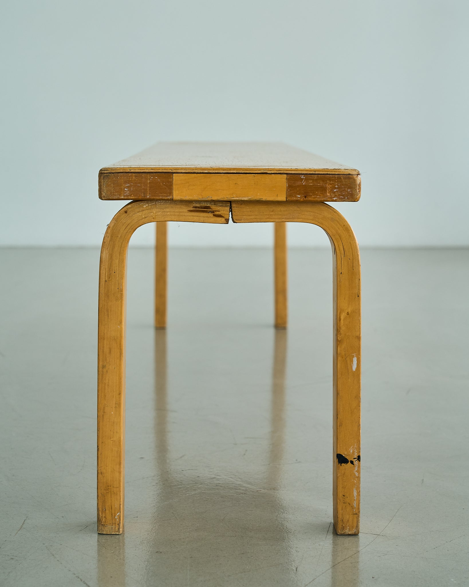 Alvar Aalto / 122 Bench 1950s
