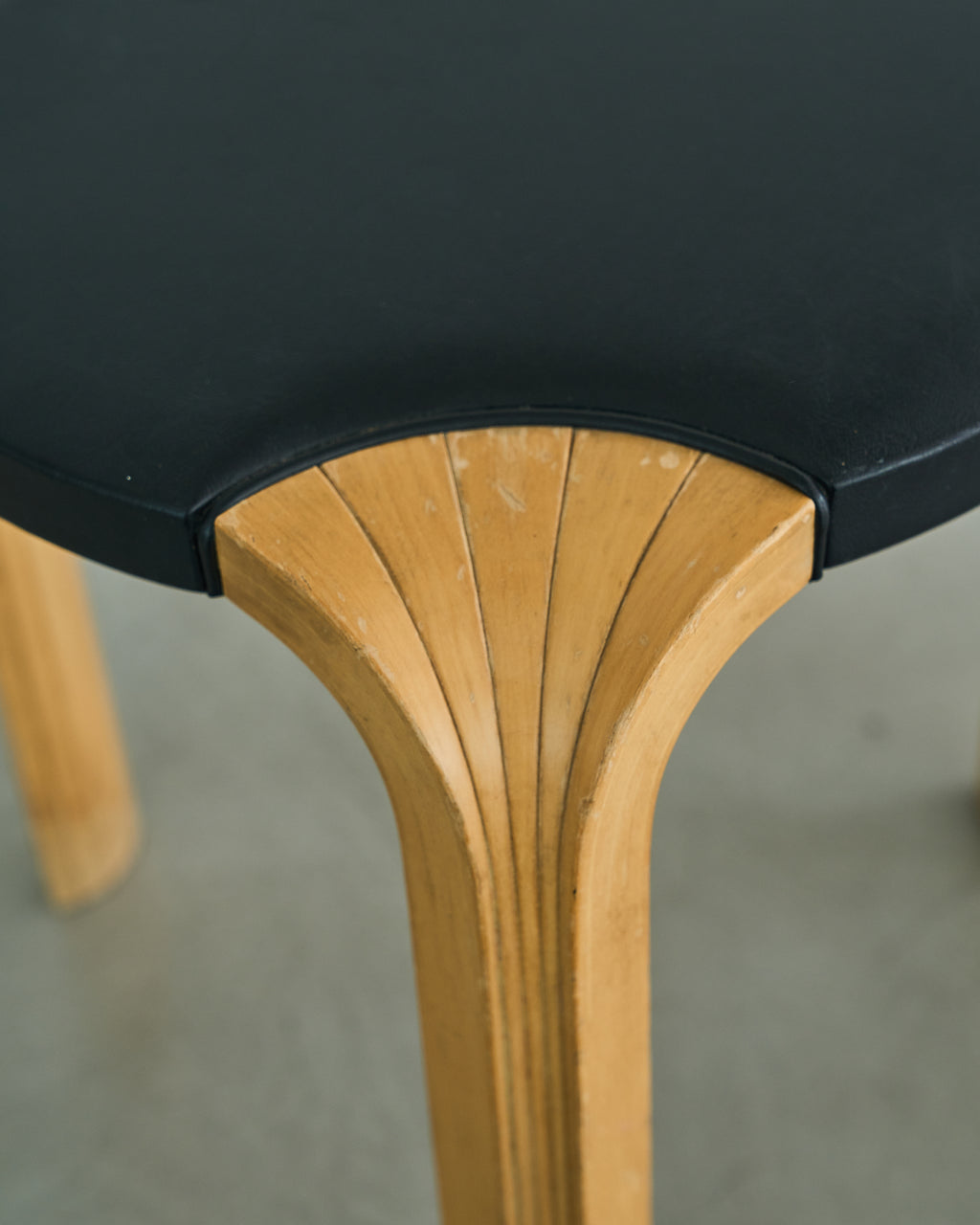 Alvar Aalto / X600 Stool Leather 1960s A