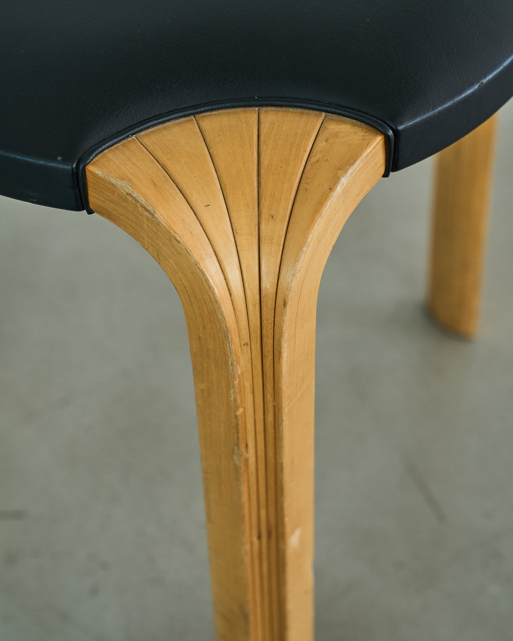 Alvar Aalto / X600 Stool Leather 1960s B