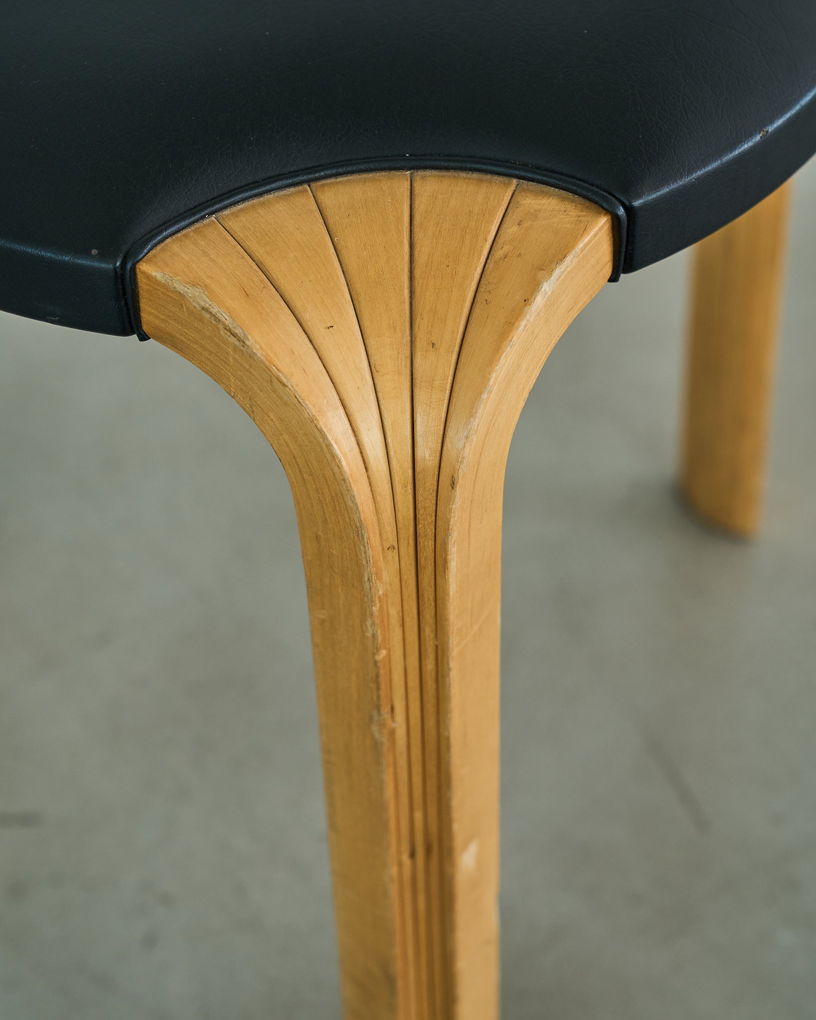 Alvar Aalto / X600 Stool Leather 1960s B