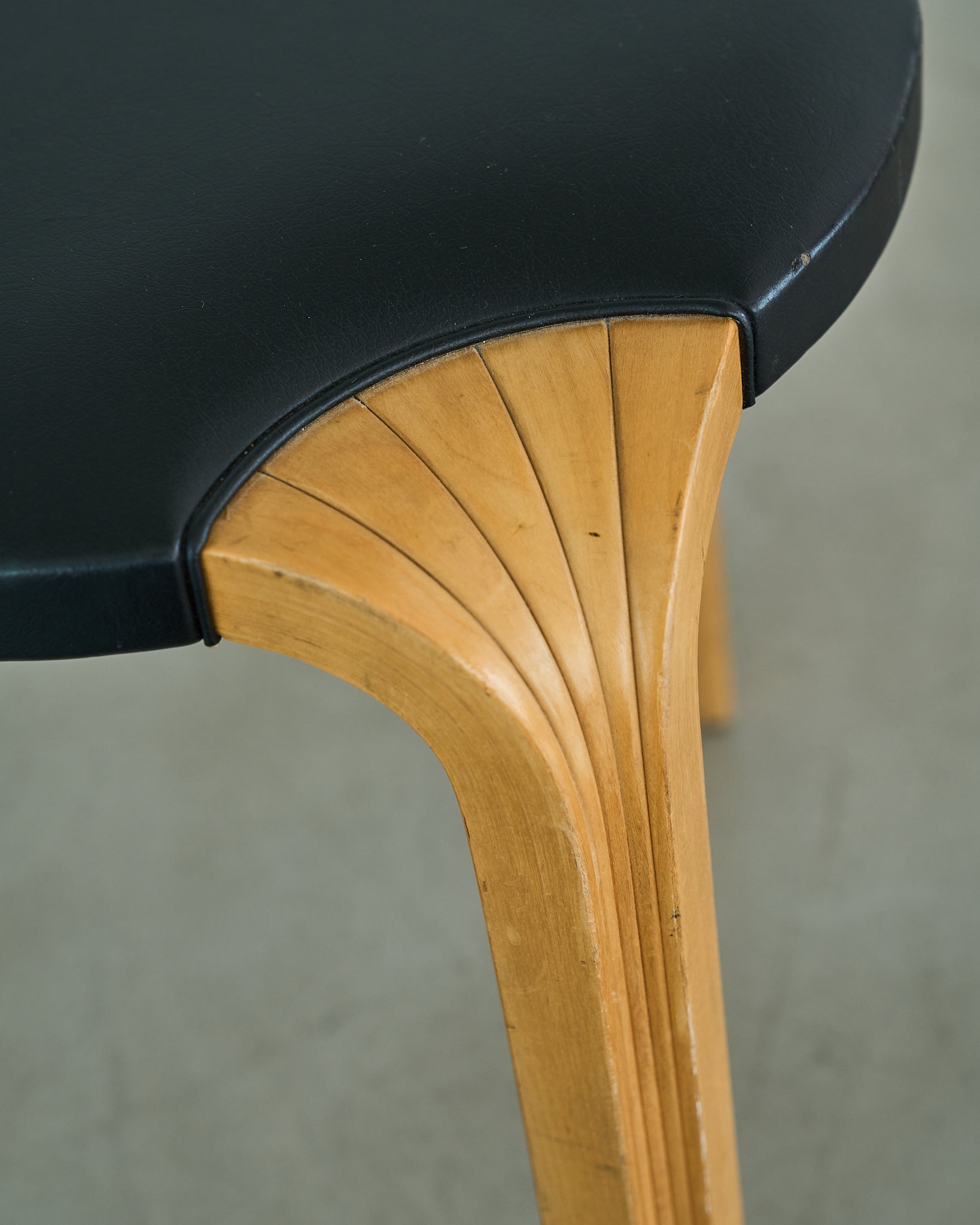Alvar Aalto / X600 Stool Leather 1960s B